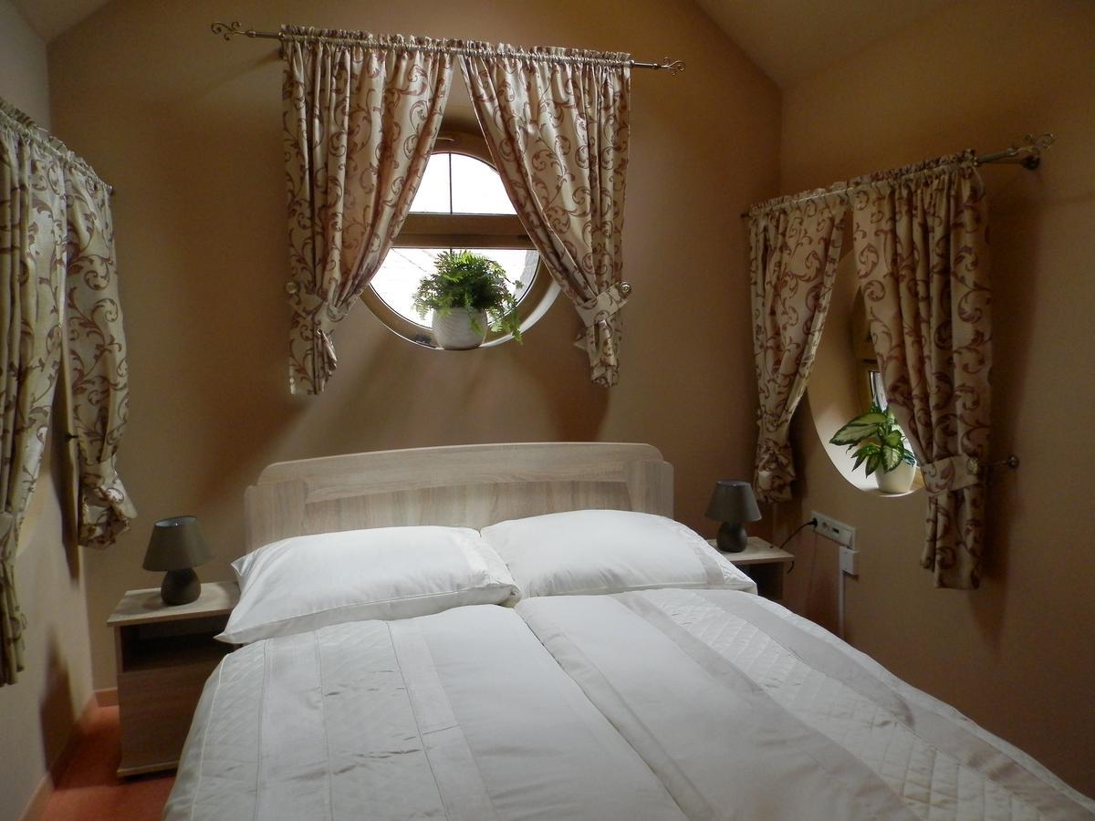 Nagyret Panzio Eger Bed & Breakfast エクステリア 写真